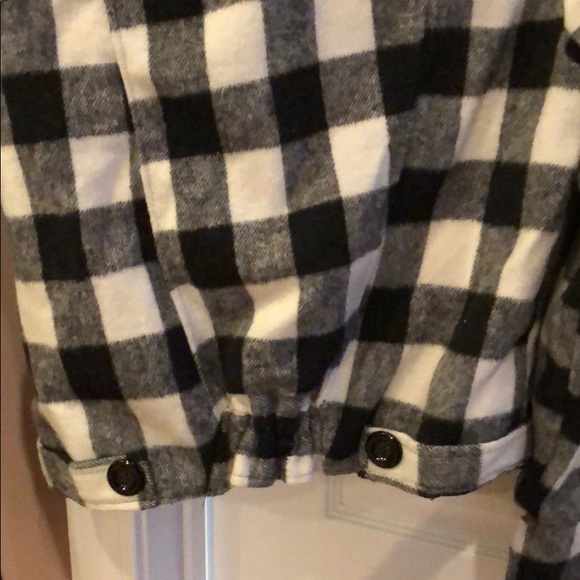 Cute jacket. - Picture 3 of 6